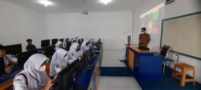 Sosialisasi oleh Kepsek